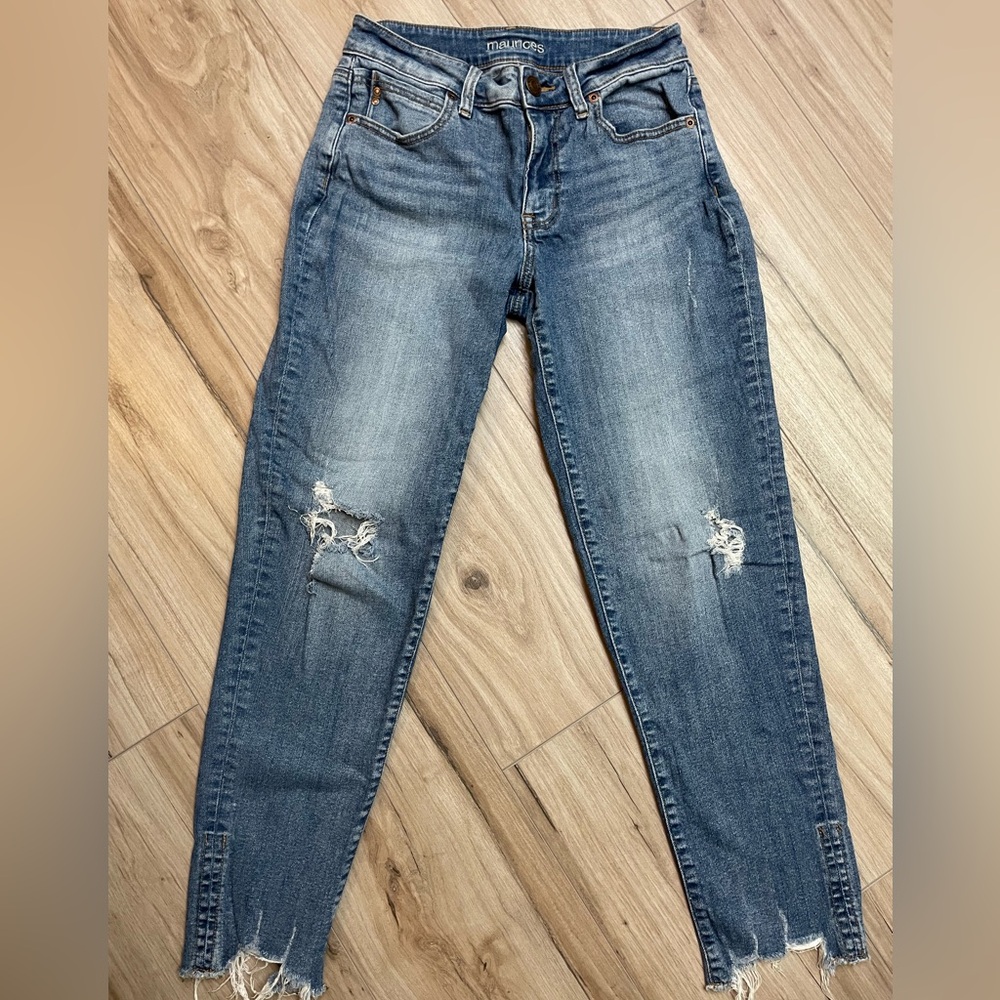 Maurices Distressed Boyfriend Jean - Picture 8 of 8